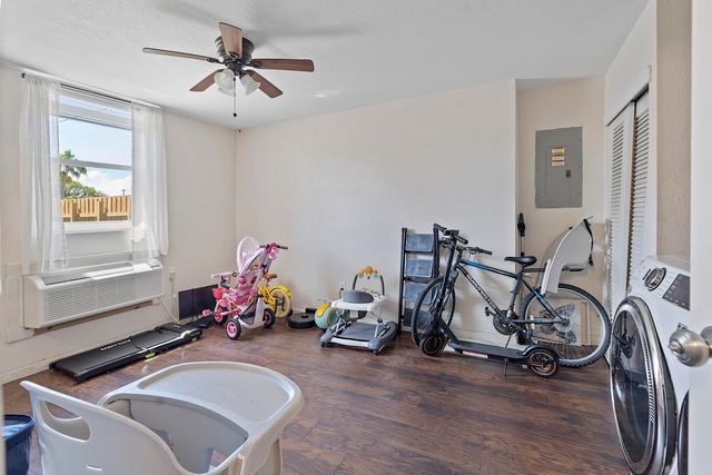 1002 S K Street, Lake Worth Beach, FL 33460