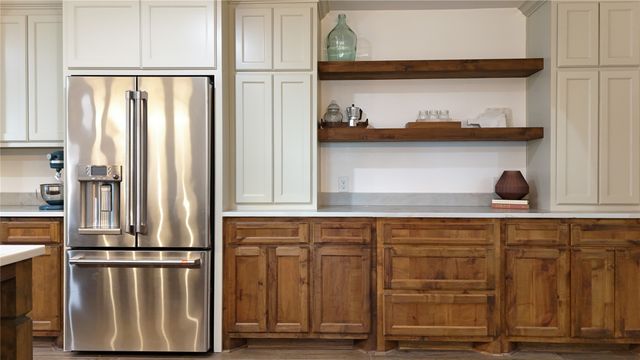 355 Carmen Street, Reno, TX 76020
