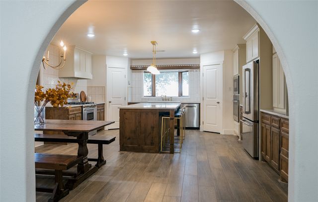 355 Carmen Street, Reno, TX 76020