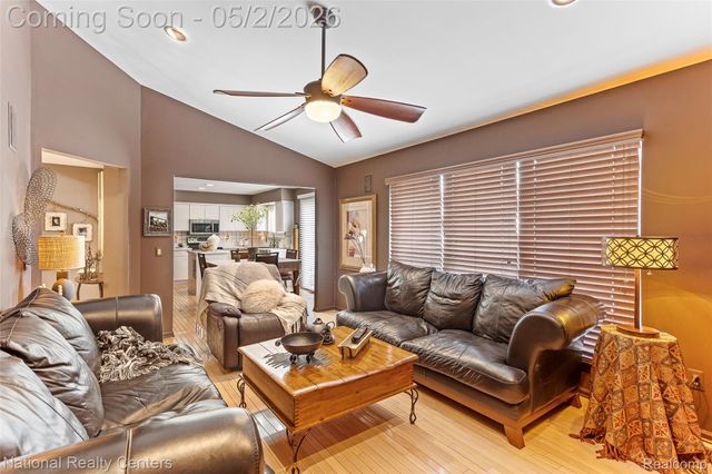 260 Cherry Grove Lane, Commerce Charter Township, MI 48390