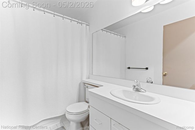 260 Cherry Grove Lane, Commerce Charter Township, MI 48390