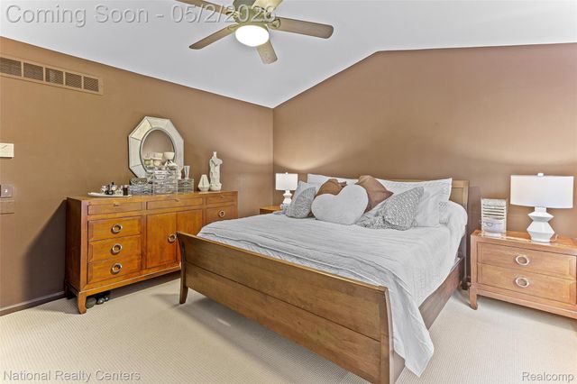 260 Cherry Grove Lane, Commerce Charter Township, MI 48390