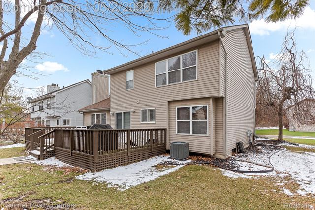 260 Cherry Grove Lane, Commerce Charter Township, MI 48390