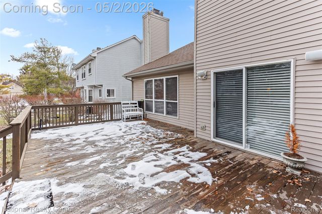260 Cherry Grove Lane, Commerce Charter Township, MI 48390