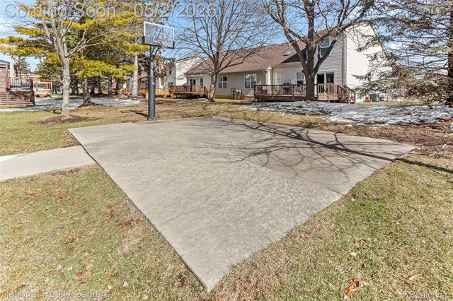 260 Cherry Grove Lane, Commerce Charter Township, MI 48390