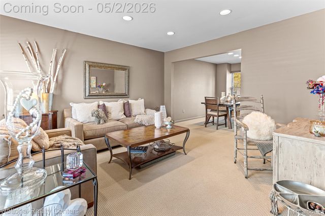 260 Cherry Grove Lane, Commerce Charter Township, MI 48390