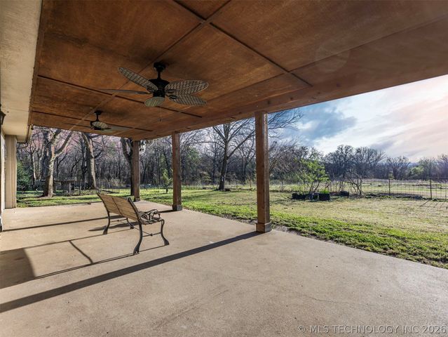 6312 N 428 Road, Pryor, OK 74361