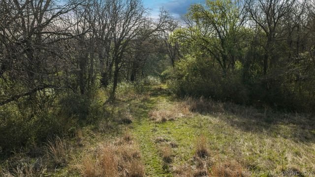 6312 N 428 Road, Pryor, OK 74361