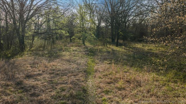 6312 N 428 Road, Pryor, OK 74361