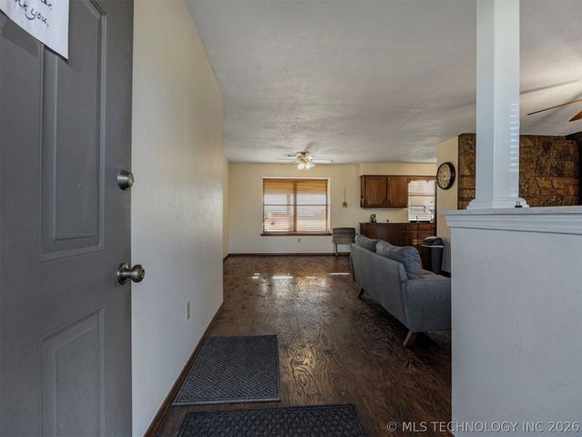 6312 N 428 Road, Pryor, OK 74361