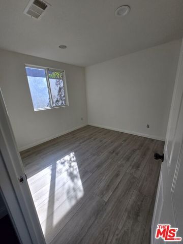 8822 Orchard Avenue, Los Angeles, CA 90044