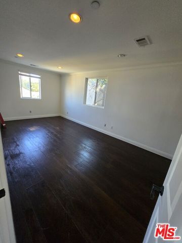 8822 Orchard Avenue, Los Angeles, CA 90044