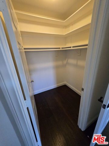 8822 Orchard Avenue, Los Angeles, CA 90044
