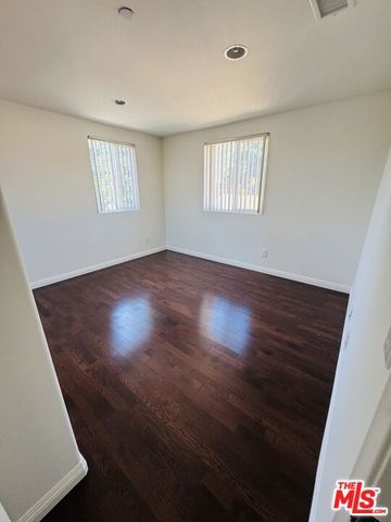 8822 Orchard Avenue, Los Angeles, CA 90044