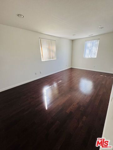 8822 Orchard Avenue, Los Angeles, CA 90044