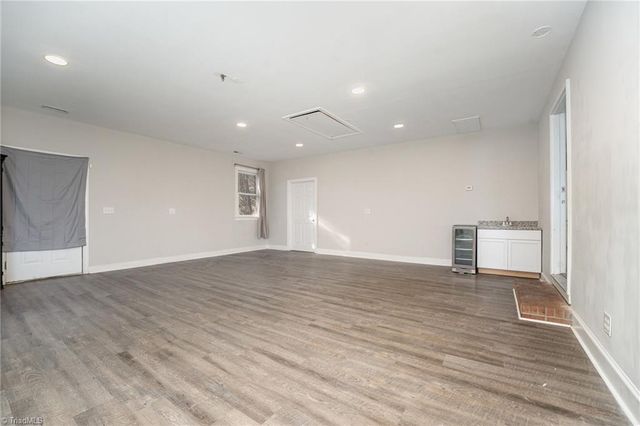 160 N Peace Haven Road, Winston-salem, NC 27104