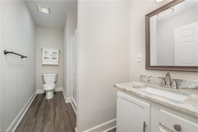 160 N Peace Haven Road, Winston-salem, NC 27104