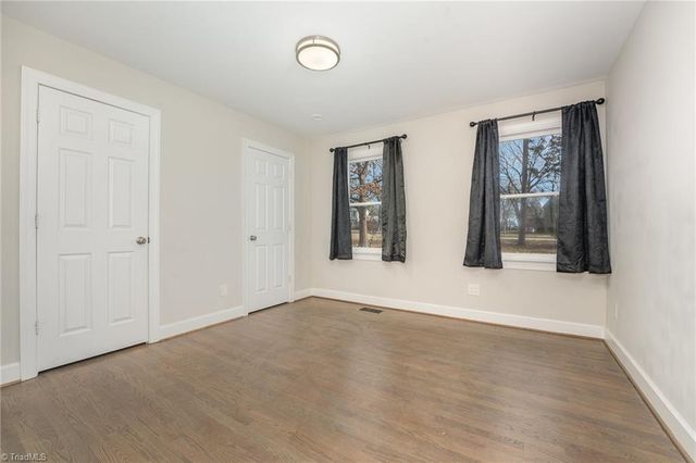 160 N Peace Haven Road, Winston-salem, NC 27104