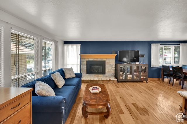 2325 W 5650 S, Roy, UT 84067