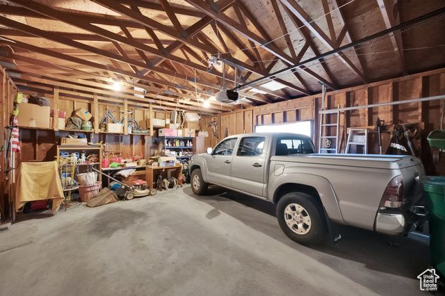 2325 W 5650 S, Roy, UT 84067
