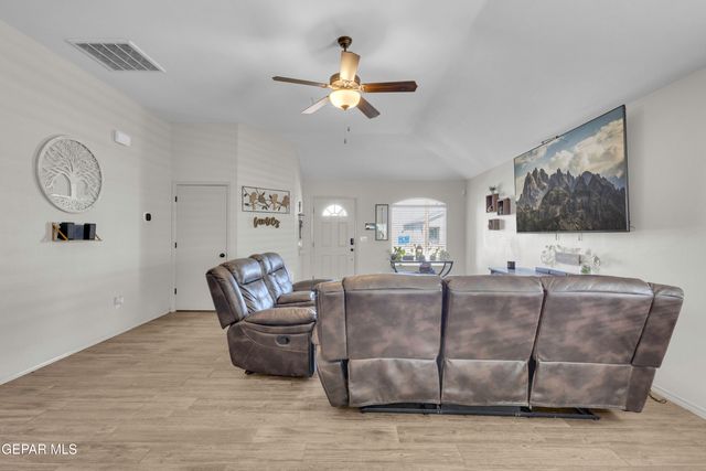 11056 GEM VALLEY Road, Socorro, TX 79927