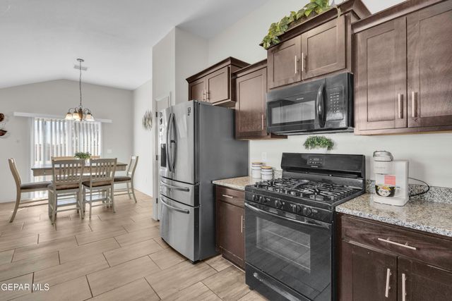 11056 GEM VALLEY Road, Socorro, TX 79927