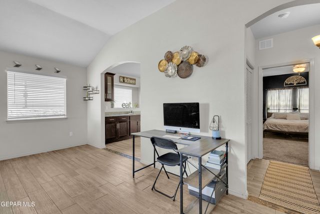 11056 GEM VALLEY Road, Socorro, TX 79927