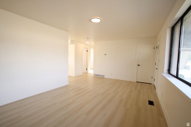 5007 S 2675 W, Roy, UT 84067