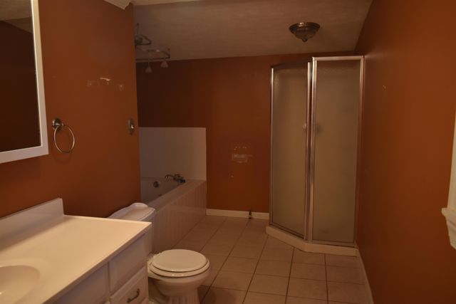 115 FALCON ST, Selmer, TN 38375