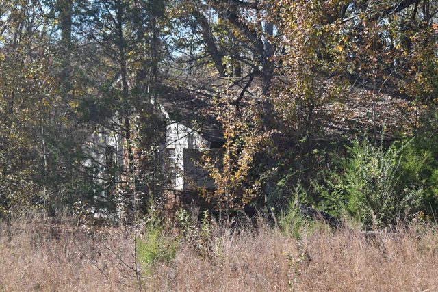 115 FALCON ST, Selmer, TN 38375