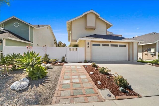 17 Rocky Creek, Laguna Hills, CA 92653
