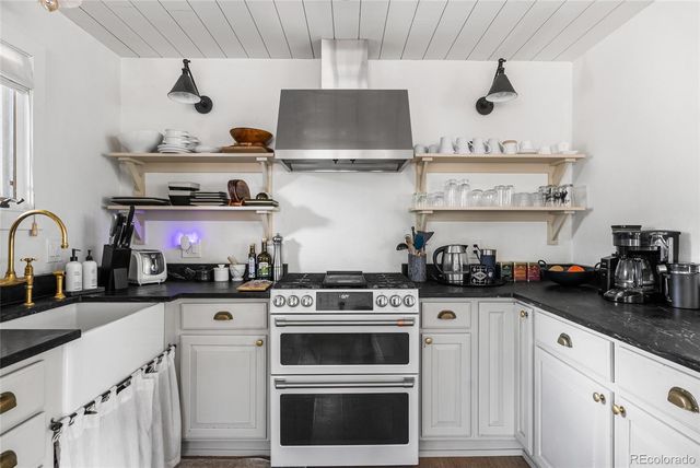 30776 Burland Road, Golden, CO 80403