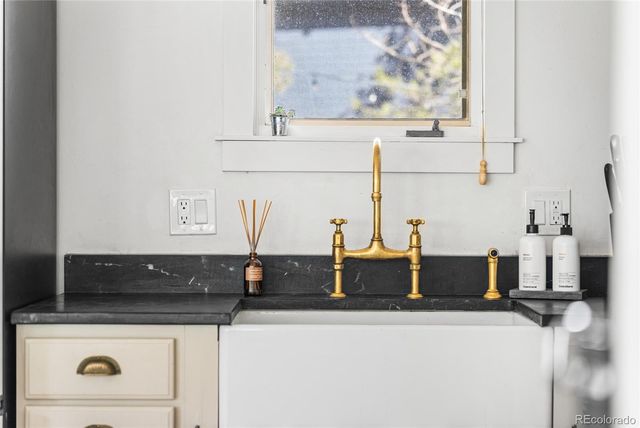 30776 Burland Road, Golden, CO 80403