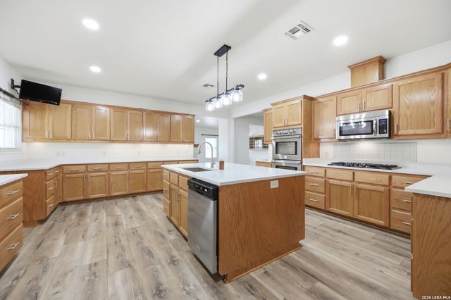 5621 Ranch Road 32, Blanco, TX 78606