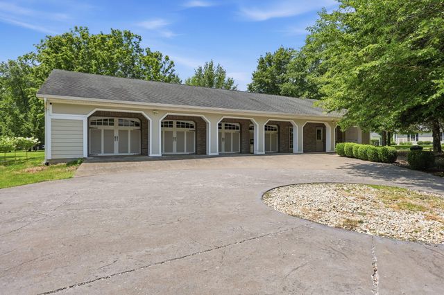 1600 Winners Circle, Lexington, KY 40513