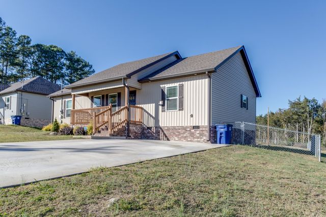 1390 W Lane St, Shelbyville, TN 37160