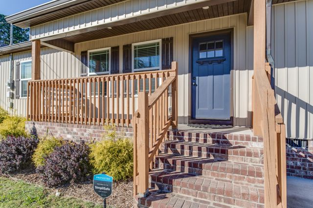 1390 W Lane St, Shelbyville, TN 37160