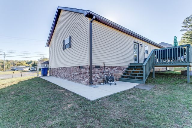 1390 W Lane St, Shelbyville, TN 37160
