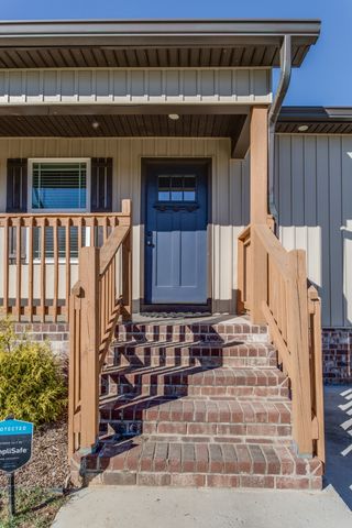 1390 W Lane St, Shelbyville, TN 37160