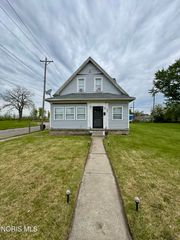 842 Nesslewood Avenue, Toledo, OH 43610
