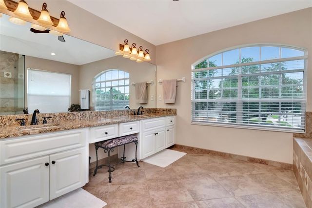 18511 BITTERN AVENUE, Lutz, FL 33558