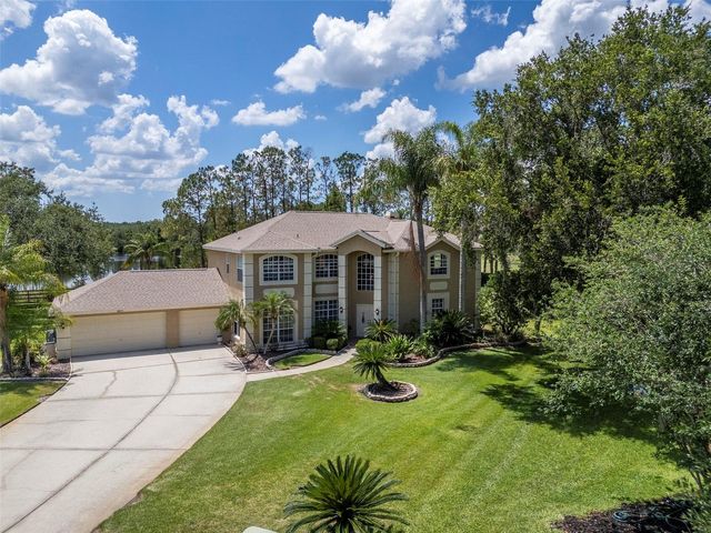 18511 BITTERN AVENUE, Lutz, FL 33558