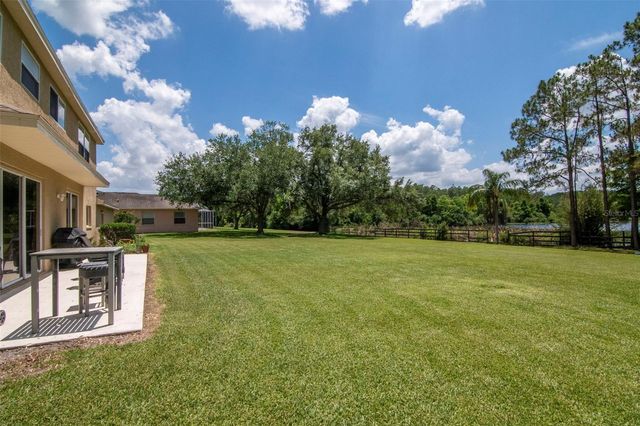 18511 BITTERN AVENUE, Lutz, FL 33558
