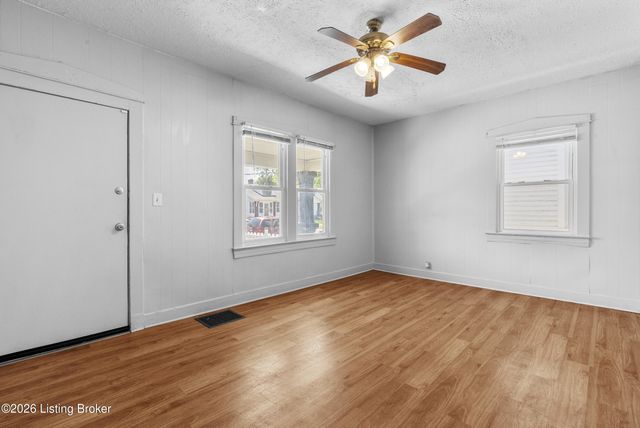 3409 Del Park Terrace, Louisville, KY 40211