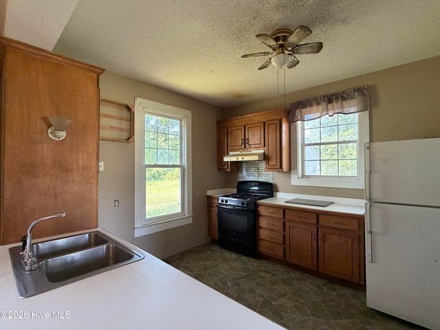 208 Capps Bridge Road, Princeton, NC 27569