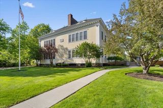 42 Phillips Rd 1, Holden, MA 01520
