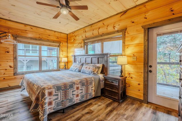 2043 Eagle Feather Drive, Sevierville, TN 37876