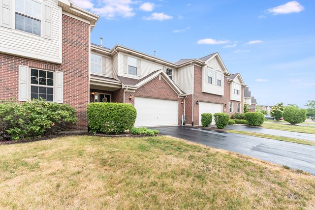 2768 Blakely Lane 2768, Naperville, IL 60540