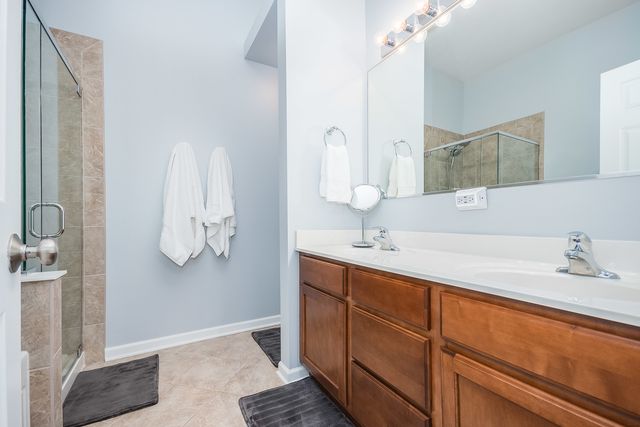 2768 Blakely Lane 2768, Naperville, IL 60540