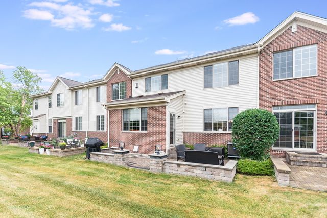 2768 Blakely Lane 2768, Naperville, IL 60540